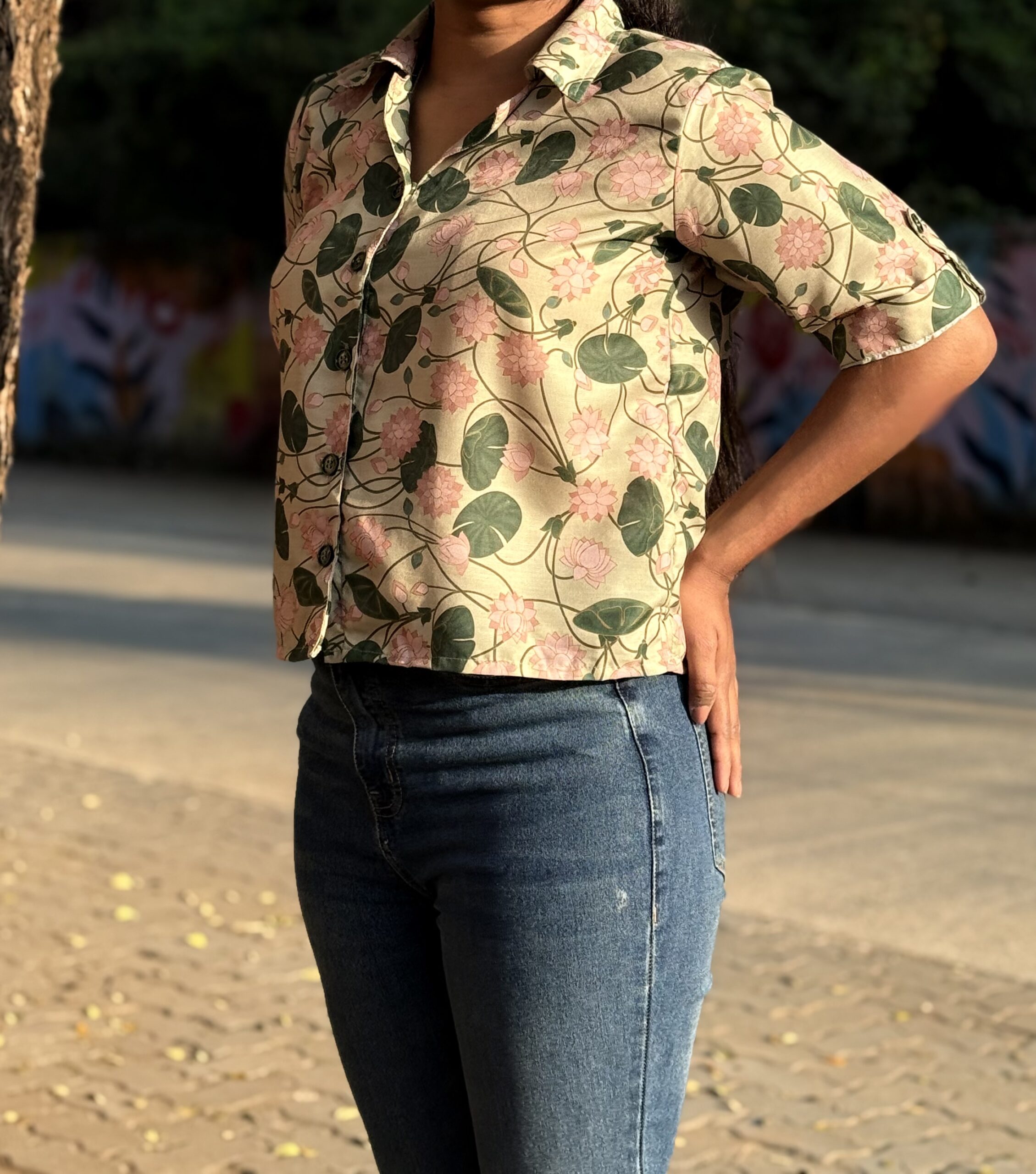 Green Pichwai Crop Shirt - Image 2